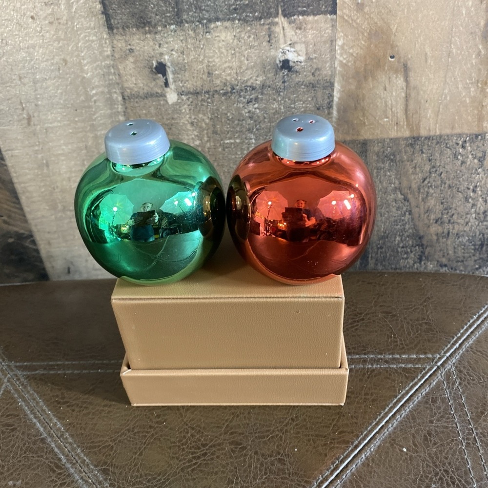 Vtg‎ House Of Lloyd Christmas Around The World Holiday Salt & Pepper Shakers